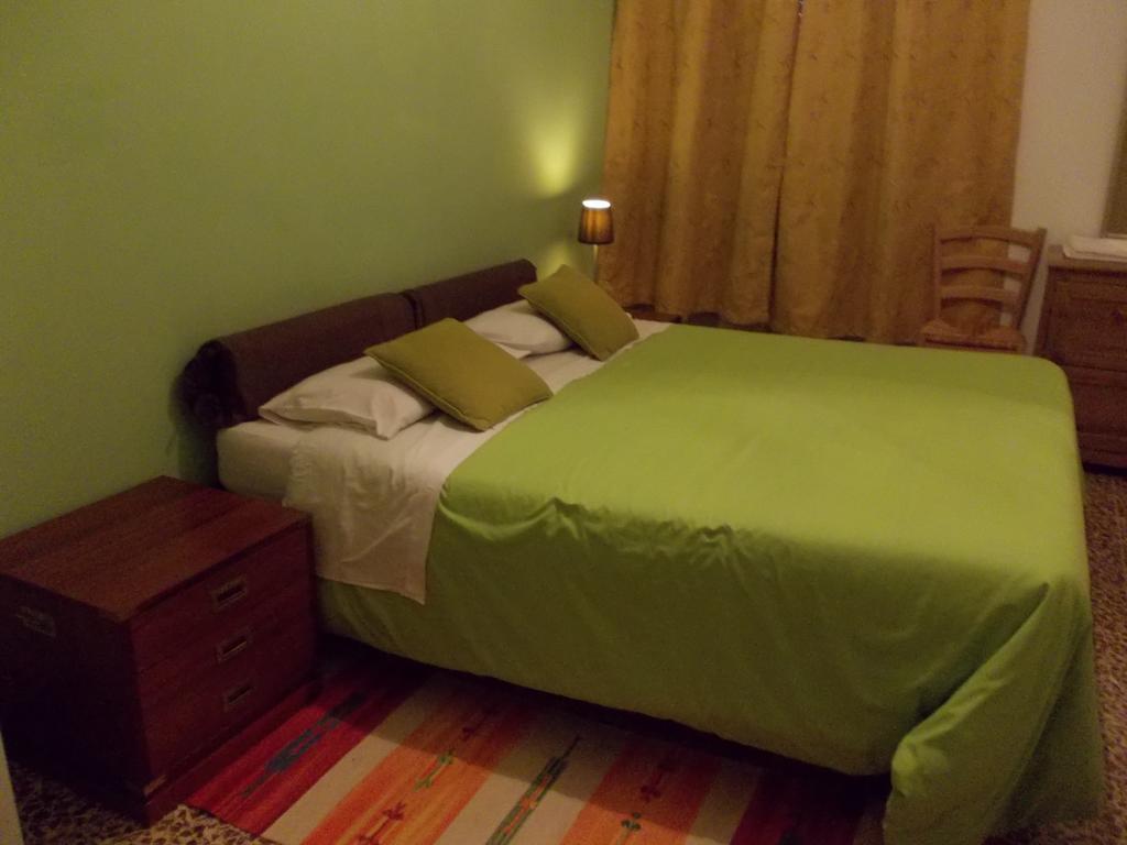 Big Brother Bed & Rooms Treviso Habitación foto