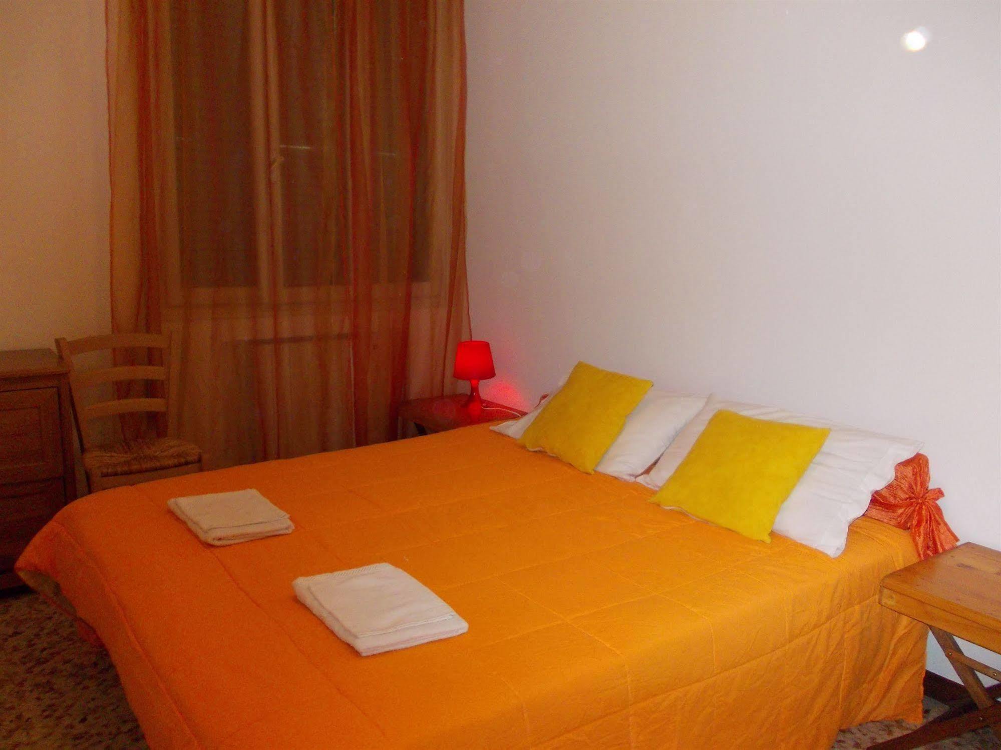 Big Brother Bed & Rooms Treviso Exterior foto